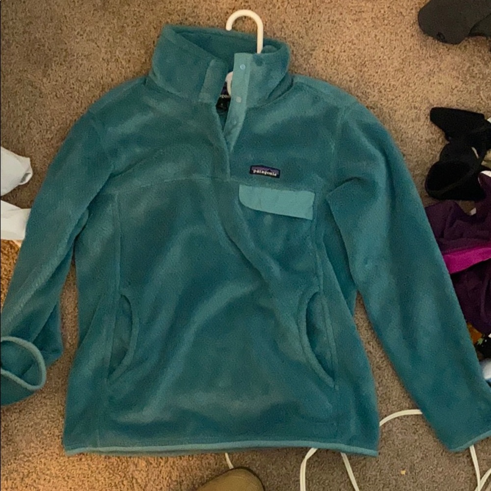 Patagonia quarter button